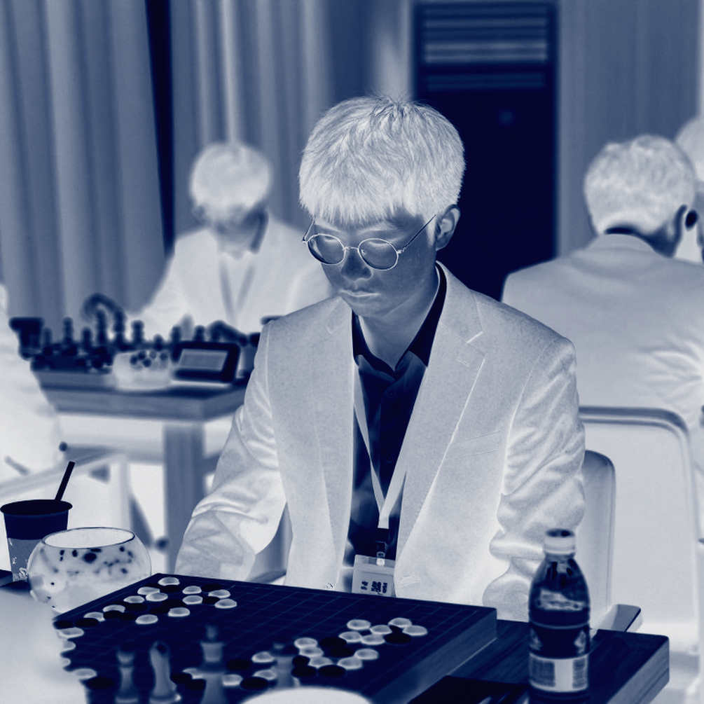 Carlsen hiếm khi khen ngợi Sindarov tại Global Chess League 2026: Tín hiệu của một thế hệ mới