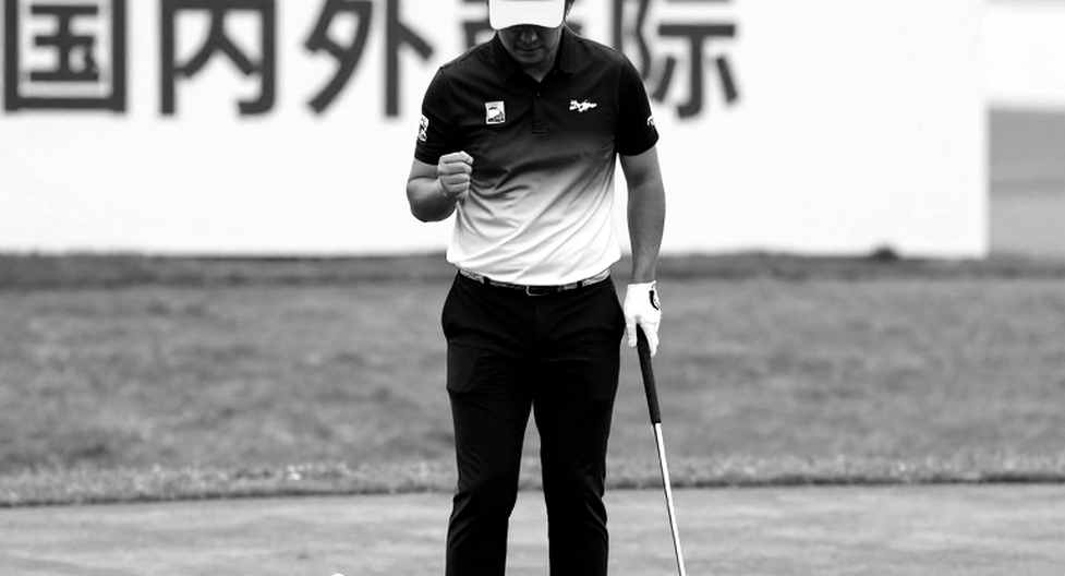 Tiger Woods có được lái xe golf không? Câu hỏi làm bối rối công tố viên và phơi bày lỗ hổng pháp lý của ngành golf Florida